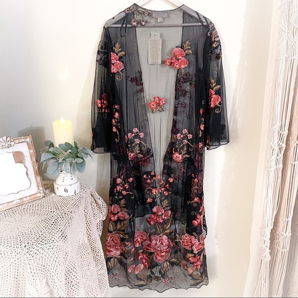 Band of Gypsies Sunset Sheer Embroidered Kimono In Black/ Rose - Picture 3 of 16